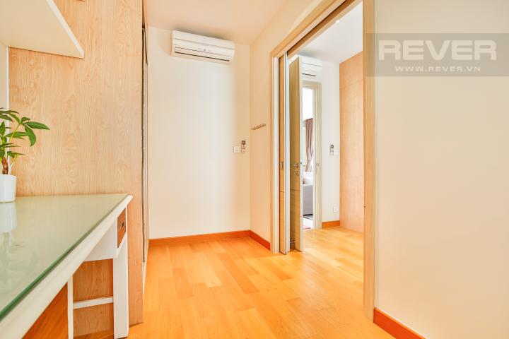 Phòng làm việc hoặc học tập Căn hộ 1 phòng ngủ hướng Nam tầng cao tháp T3 Brilliant Đảo Kim Cương