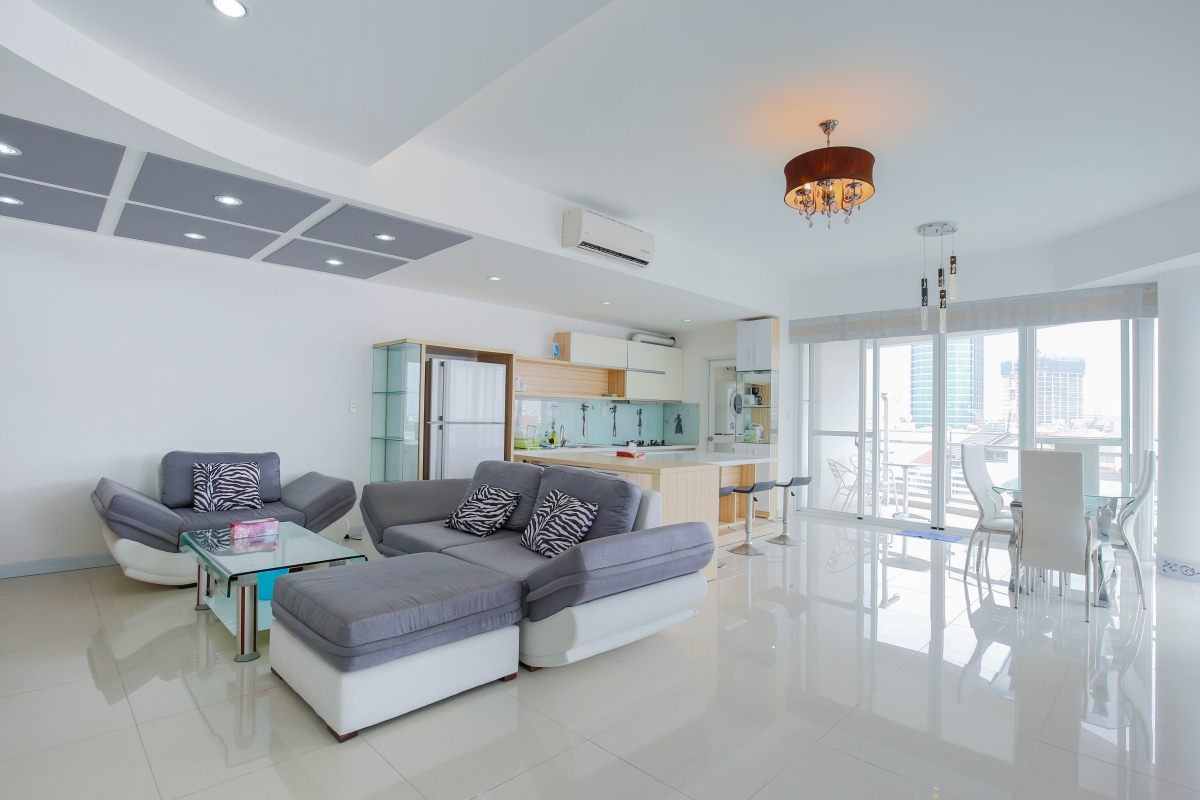 Căn góc hướng Nam tầng cao CB Riverpark Residence