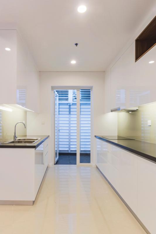 Hành lang dẫn ra sân phơi Căn hộ tầng cao B2 Sarimi Sala Đại Quang Minh