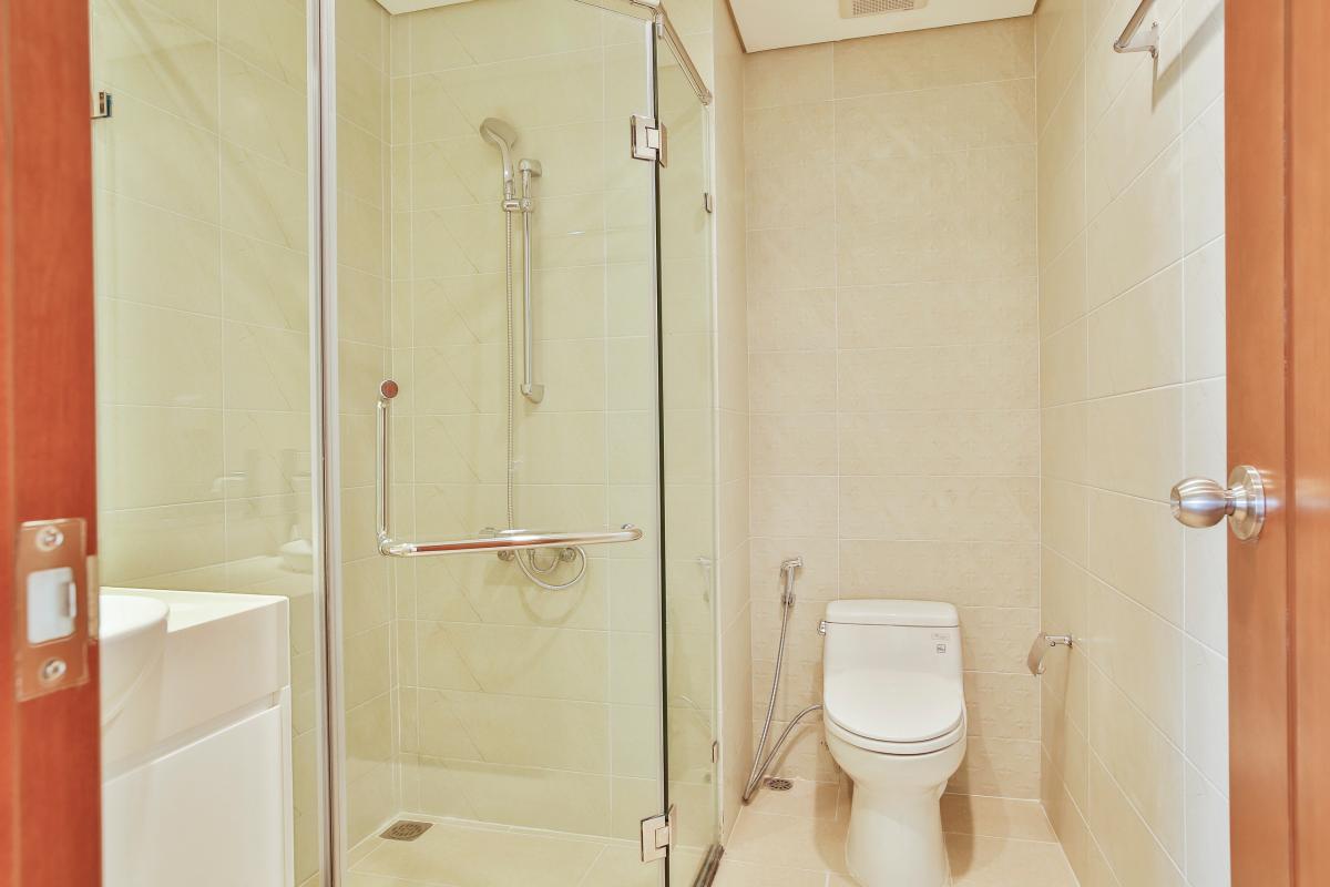 Buồng tắm đứng C1-07.07 Vinhomes Central Park