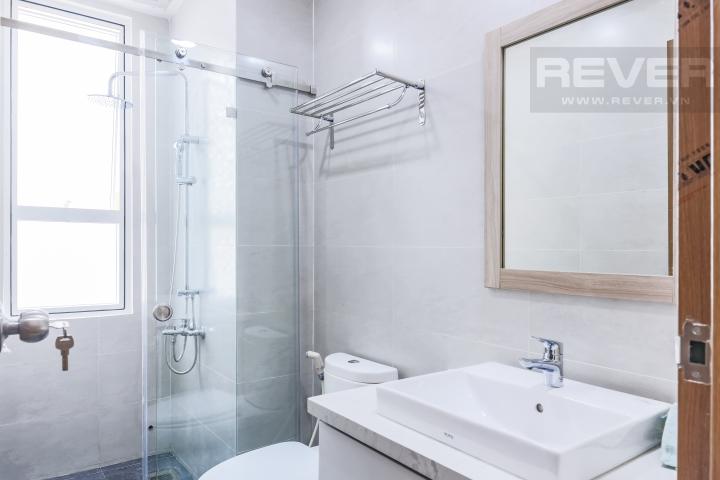 Phòng tắm 1 Căn góc hướng Tây Nam tầng cao tháp A1 Tropic Garden