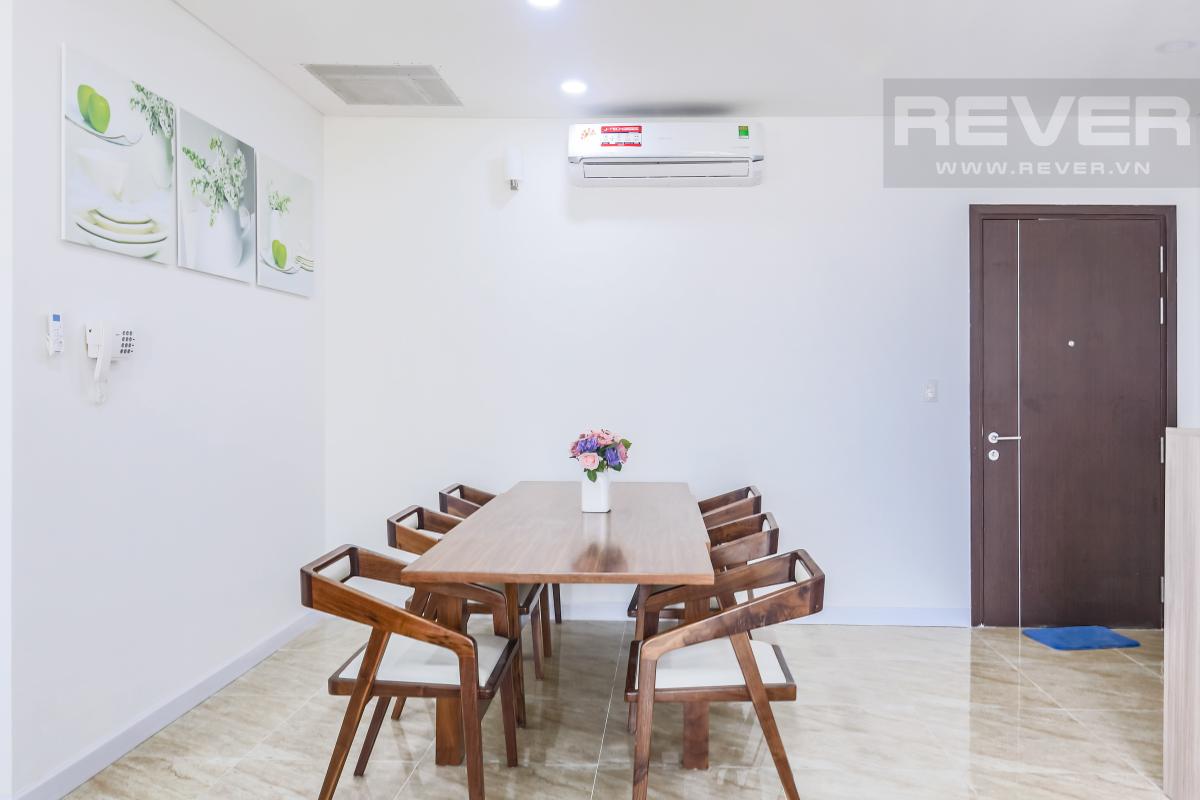 Bàn ăn 6 người mang đậm nét Á Đông Căn góc hướng Tây Nam tầng cao tháp A1 Tropic Garden