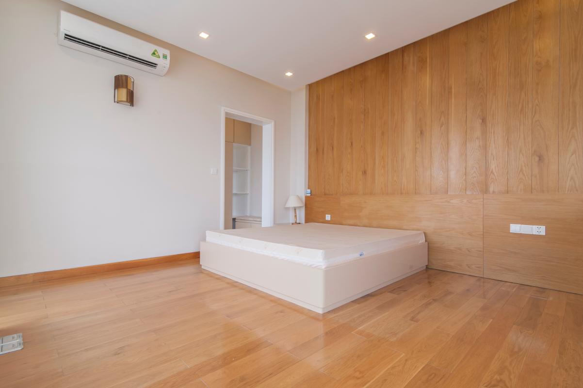 Phòng ngủ mộc mạc Căn góc tháp H Star Hill