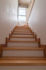 Cầu thang Căn góc tháp H Star Hill