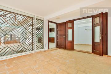 gara để xe Nhà 4 tầng Nguyễn Văn Hưởng