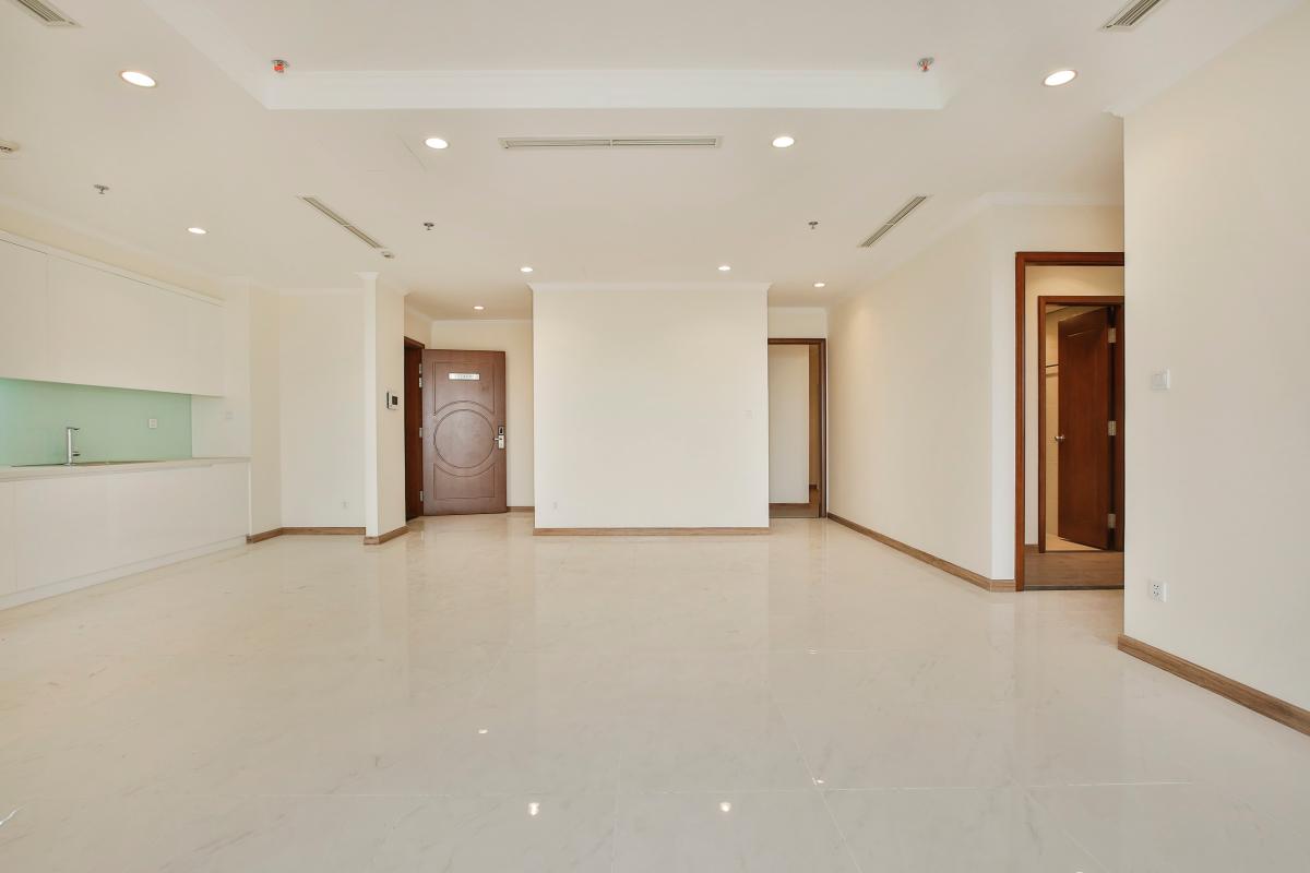 Phòng khách nhìn từ ban công C1-07.07 Vinhomes Central Park