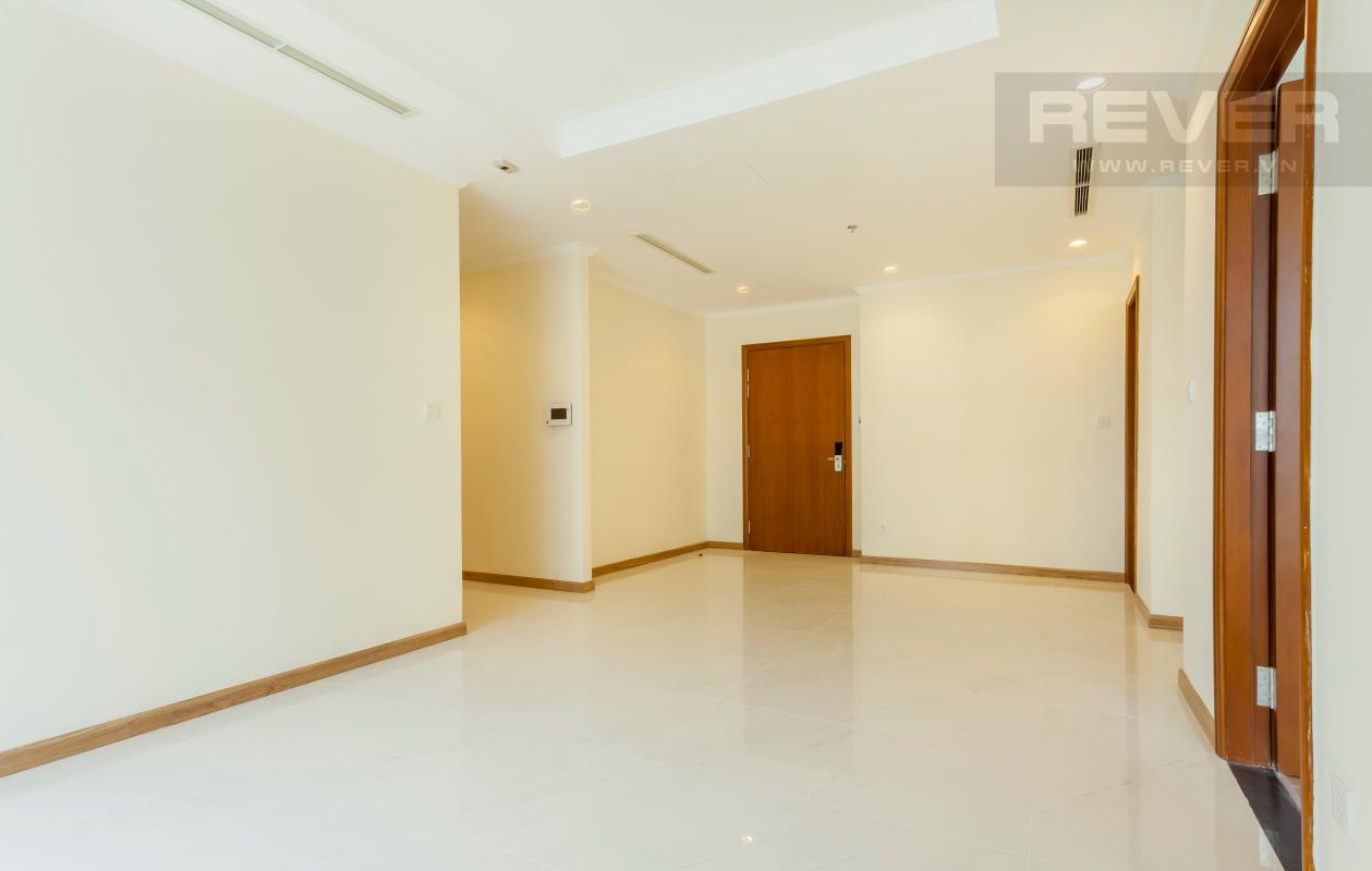 Phòng khách nhìn ra cửa chính Căn hộ tầng cao tháp C1 Vinhomes Central Park