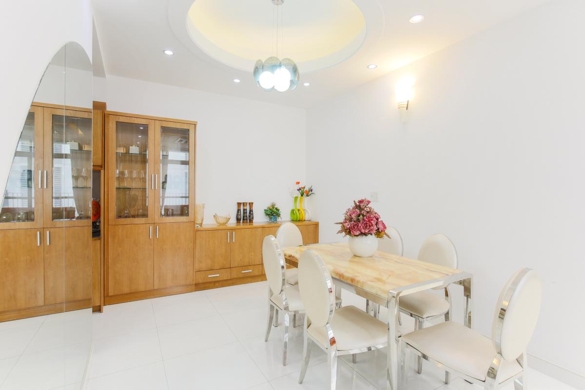 Phòng ăn hiện đại Căn hộ J6 Star Hill