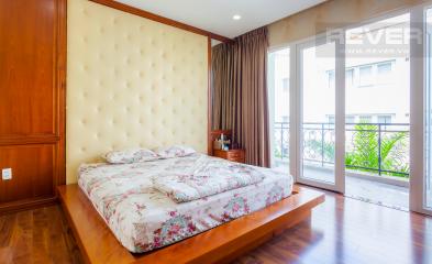 Phòng ngủ có ban công Villa 3 tầng Đường Số 14 Hoàng Quốc Việt