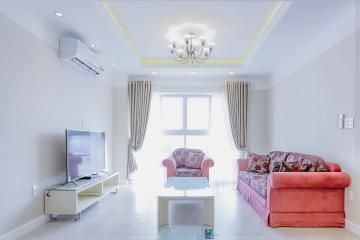 Phòng khách hướng Tây Nam Căn hộ tầng cao Happy Valley