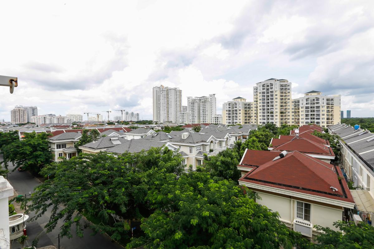 View ngoại khu nhìn từ căn hộ Căn góc trung tầng tháp BC Cảnh Viên 2