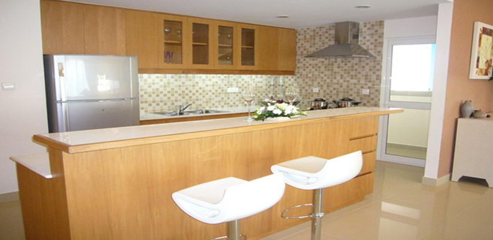 River Garden - Phòng bếp căn hộ mẫu