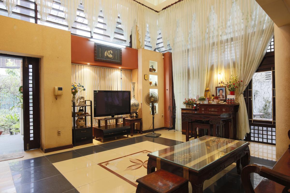 Nội thất phòng khách Nhà 3,5 tầng hẻm Phan Xích Long Phú Nhuận