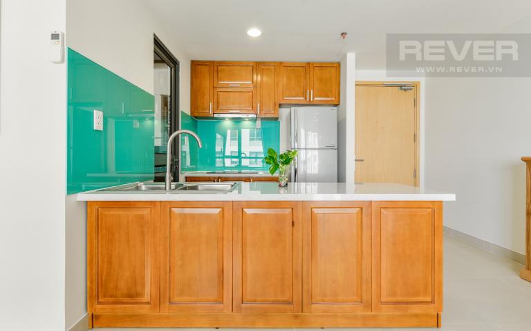 Phòng bếp Căn góc Masteri Thảo Điền tầng cao T2B 2 phòng ngủ, nội thất gỗ