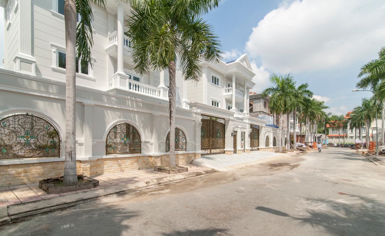 Đường nội bộ khu biệt thự Thảo Điền compound Villa 3 tầng Thảo Điền compound