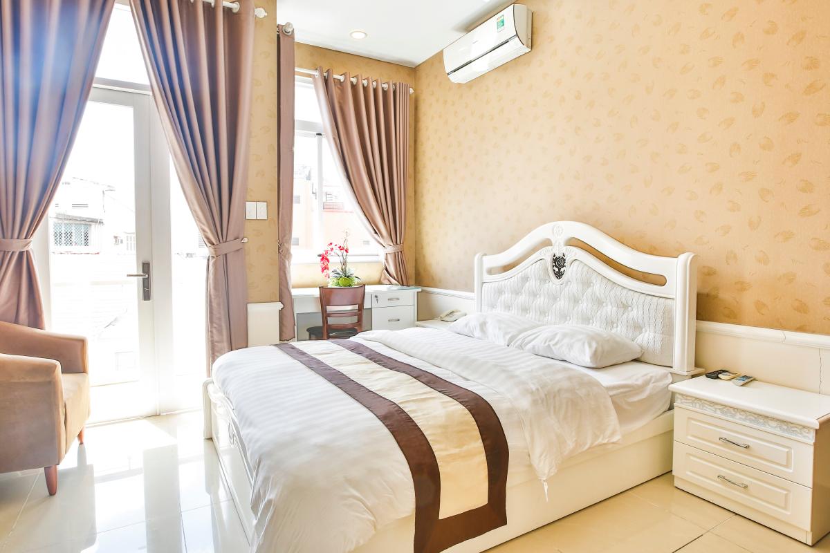 Giường ngủ sang trọng Căn hộ dịch vụ 55m2 Spring Apartment