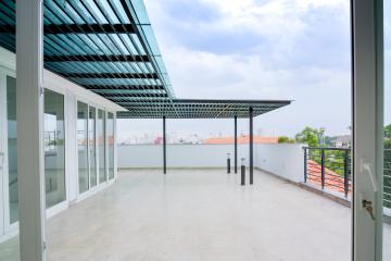  Villa 2 tầng Nguyễn Văn Hưởng