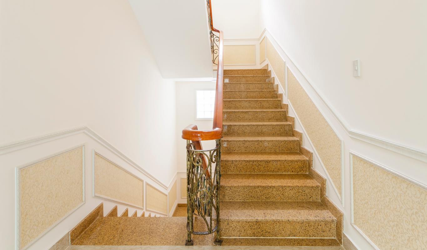 Cầu thang Villa 3 tầng Thảo Điền compound