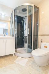 Bồn tắm thủy lực Căn hộ Đông Bắc trung tầng TC1 Tropic Garden