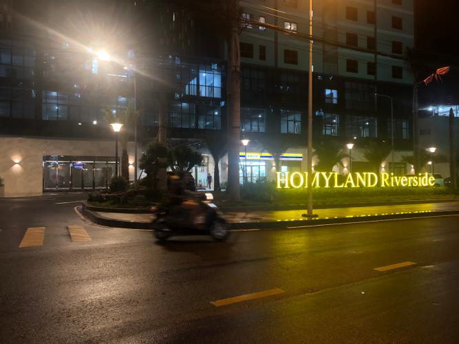 Mặt trước khu căn hộ HOMYLAND RIVERSIDE Bán officetel Homyland Riverside 1PN, tầng 3, bàn giao hoàn thiện