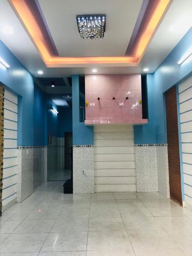 Bên trong nhà phố Tân Hòa Đông, Bình Tân Nhà phố hướng Nam hẻm xe hơi 6m, diện tích sử dụng 178.3m2.