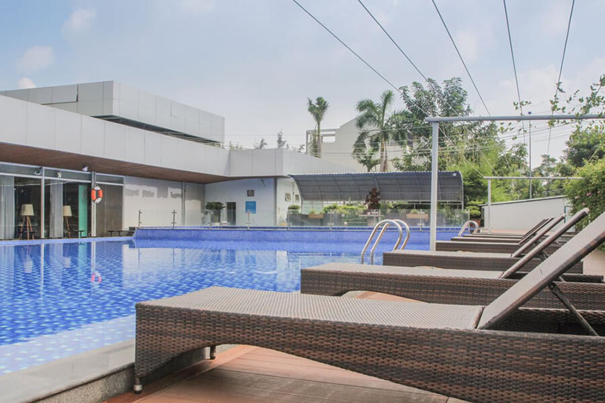 Hồ bơi ngoài trời tại Green Life 13C
