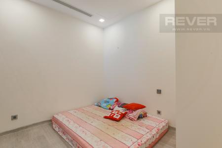 Phòng Ngủ 2 Bán căn hộ Vinhomes Golden River tầng cao, 2PN, view đẹp