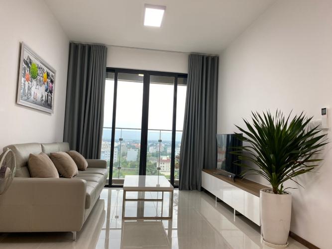 Căn hộ One Verandah đầy đủ nội thất, ban công thoáng mát.