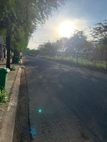 đường vào đất nền quận 7 Bán đất nền đường số 2, Tân Phong, Quận 7, diện tích đất 126m2, sổ đỏ chính chủ