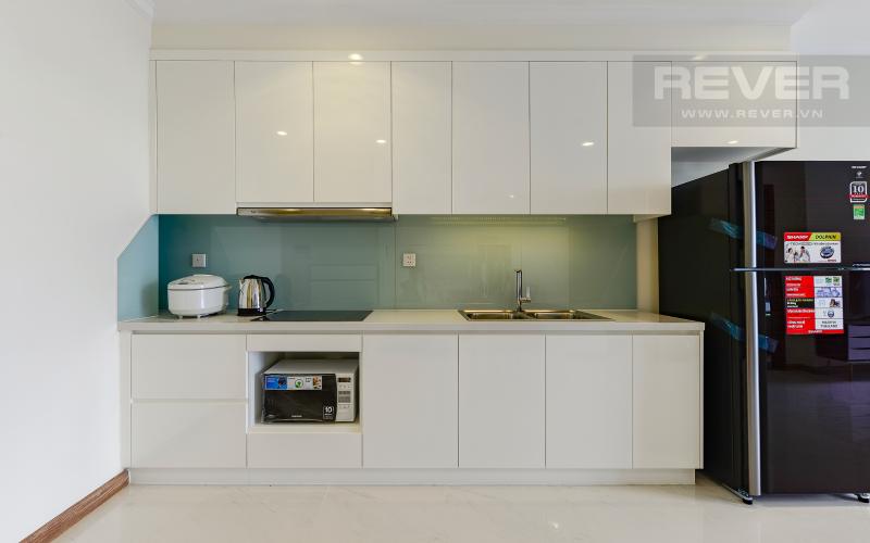 Bếp Căn hộ Vinhomes Central Park tầng cao Landmark 2 đầy đủ nội thất