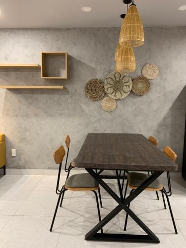 Nội thất SSR  Căn hộ Saigon South Residence, ban công hướng Nam, đầy đủ nội thất