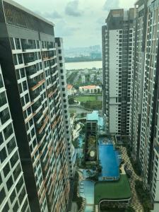 View nội khu Feliz En Vista Căn hộ Feliz En Vista tầng cao, view nội khu yên tĩnh.