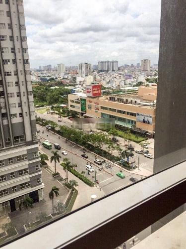 View từ căn hộ Sunrise City Căn hộ Sunrise City đầy đủ nội thất, ban công thoáng mát.