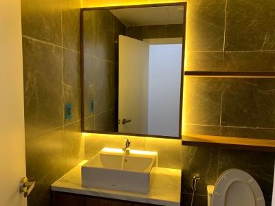 Nhà vệ sinh Saigon South Residence Nhà Bè  Căn hộ Saigon South Residence tầng cao, đầy đủ nội thất.