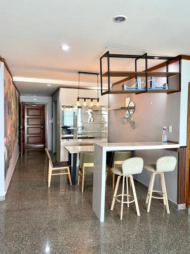 Nhà bếp căn hộ Hoàng Anh Thanh Bình Căn hộ Hoàng Anh Thanh Bình tầng cao, view ngắm trọn thành phố.