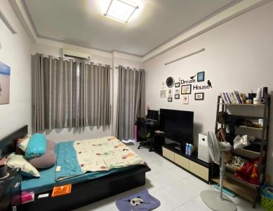 Bên trong nhà phố Lý Phục Man, Quận 7 Nhà phố hẻm xe hơi, diện tích 67.8m2, bàn giao sổ hồng riêng.