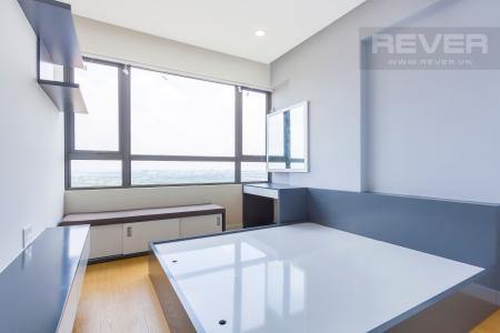 Phòng ngủ chính Căn hộ Masteri Thảo Điền tầng cao T4B 3 phòng ngủ, nội thất tinh tế