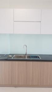 Bếp  căn hộ Vinhomes Grand Park Căn hộ Vinhomes Grand Park nội thất cơ bản, view thành phố.