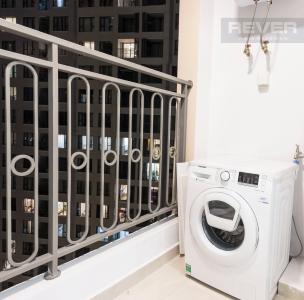 Lô Gia Bán hoặc cho thuê căn hộ Saigon Royal 1PN, tháp A, đầy đủ nội thất, diện tích 53m2