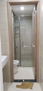 Toilet Vinhomes Grand Park Quận 9 Căn hộ Vinhomes Grand Park nội thất cơ bản, hướng nội khu.