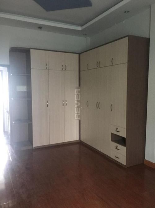 Nội thất nhà phố Tân Bình Nhà phố Tân Bình bàn giao nội thất cơ bản, nhà hướng Đông Bắc.