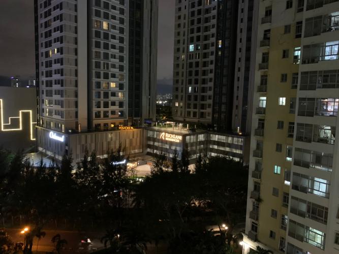 View từ  căn hộ Sky Garden Căn hộ Sky Garden đầy đủ nội thất, dọn vào ở ngay.