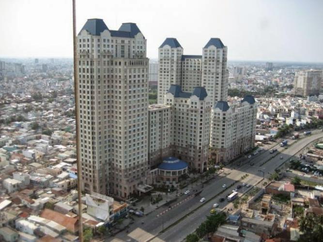 The Manor Quận Bình Thạnh Căn hộ The Manor tầng thấp, ban công hướng Nam.