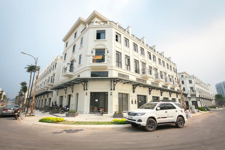 Shophouse 6 phòng ngủ hướng Đông Nam Lakeview City Quận 2