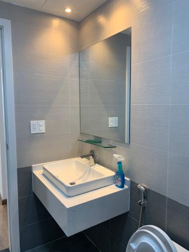 phòng tắm căn hộ Saigon South Residence Bán căn hộ đầy đủ nội thất Saigon South Residence view sông thoáng mát.