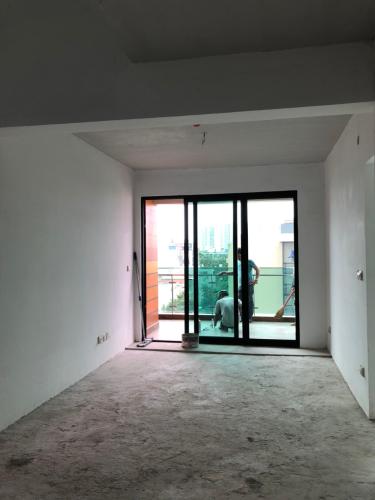 Căn hộ Feliz En Vista Căn hộ Feliz En Vista tầng trung, ban công cửa kính lớn đón gió.