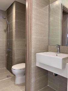 Toilet Vinhomes Grand Park Quận 9 Căn hộ Vinhomes Grand Park bàn giao nội thất cơ bản chủ đầu tư.
