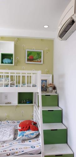 Phòng ngủ căn hộ The CBD Premium Home Bán căn hộ The CBD Premium Home, view thành phố, 2 phòng ngủ, diện tích 60.1m2, đầy đủ nội thất, giá có thể thỏa thuận.