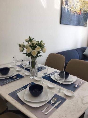 Phòng ăn Vinhomes Central Park Căn hộ Vinhomes Central Park đầy đủ nội thất, tầng trung.