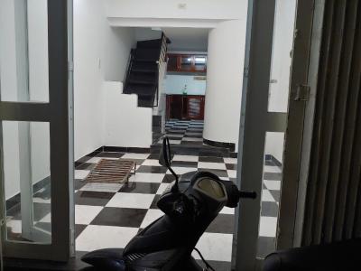 Bán nhà 3 tầng hẻm 124 Nguyễn Văn Cừ, Quận 1, cách đường Trần Hưng Đạo 300m